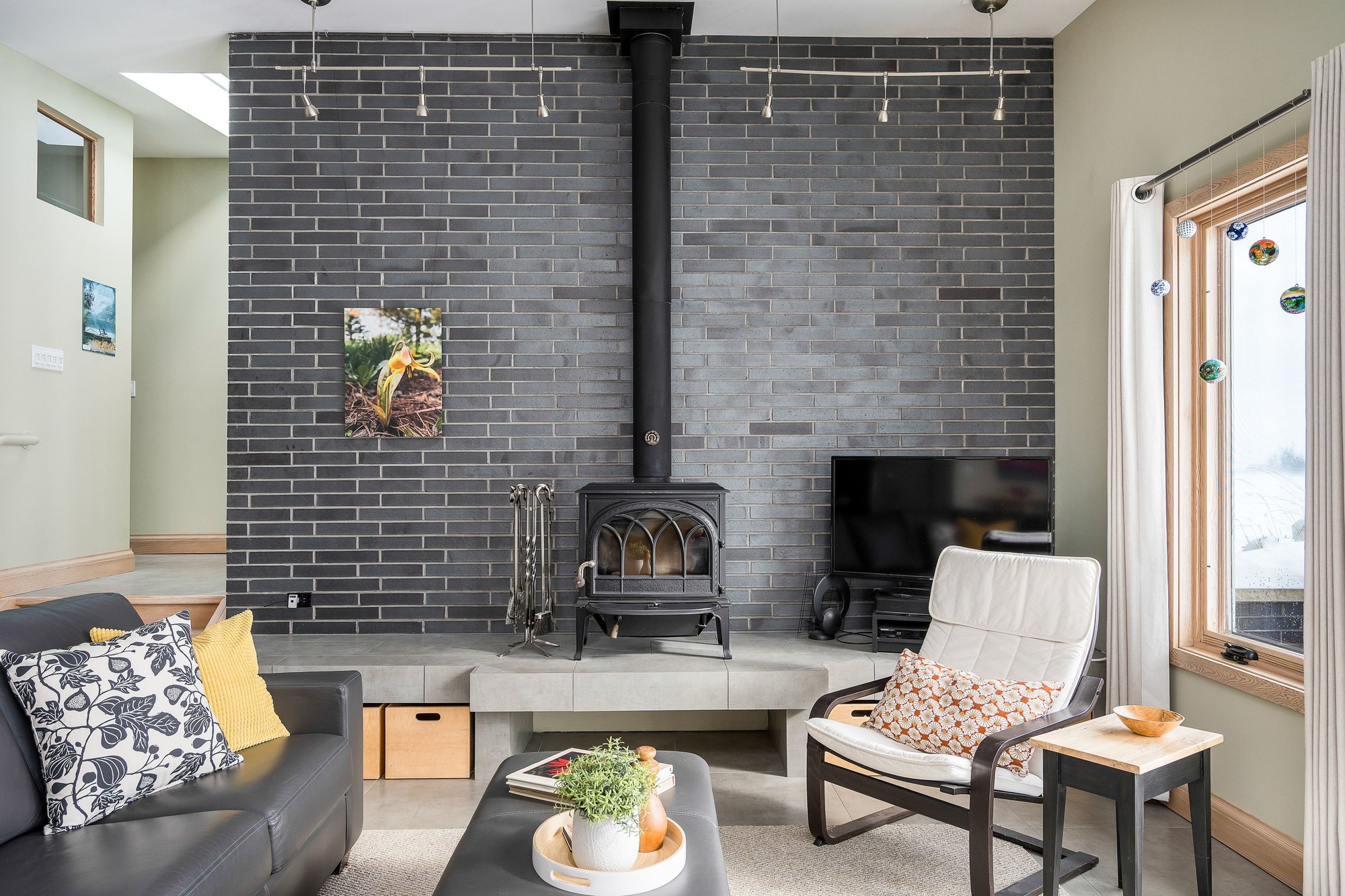 019_837177_4th_line_east_19_261