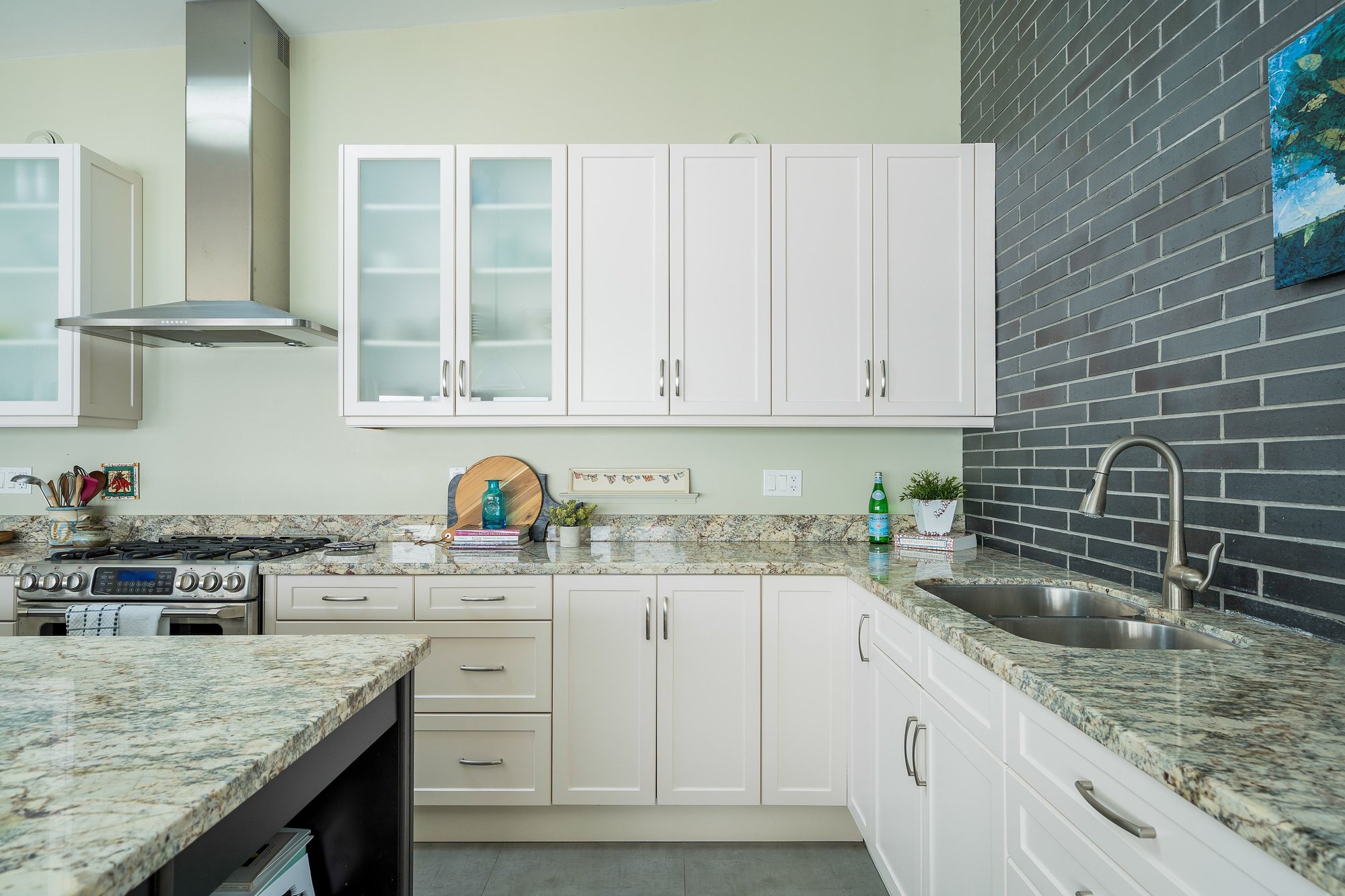 030_837177_4th_line_east_30_484