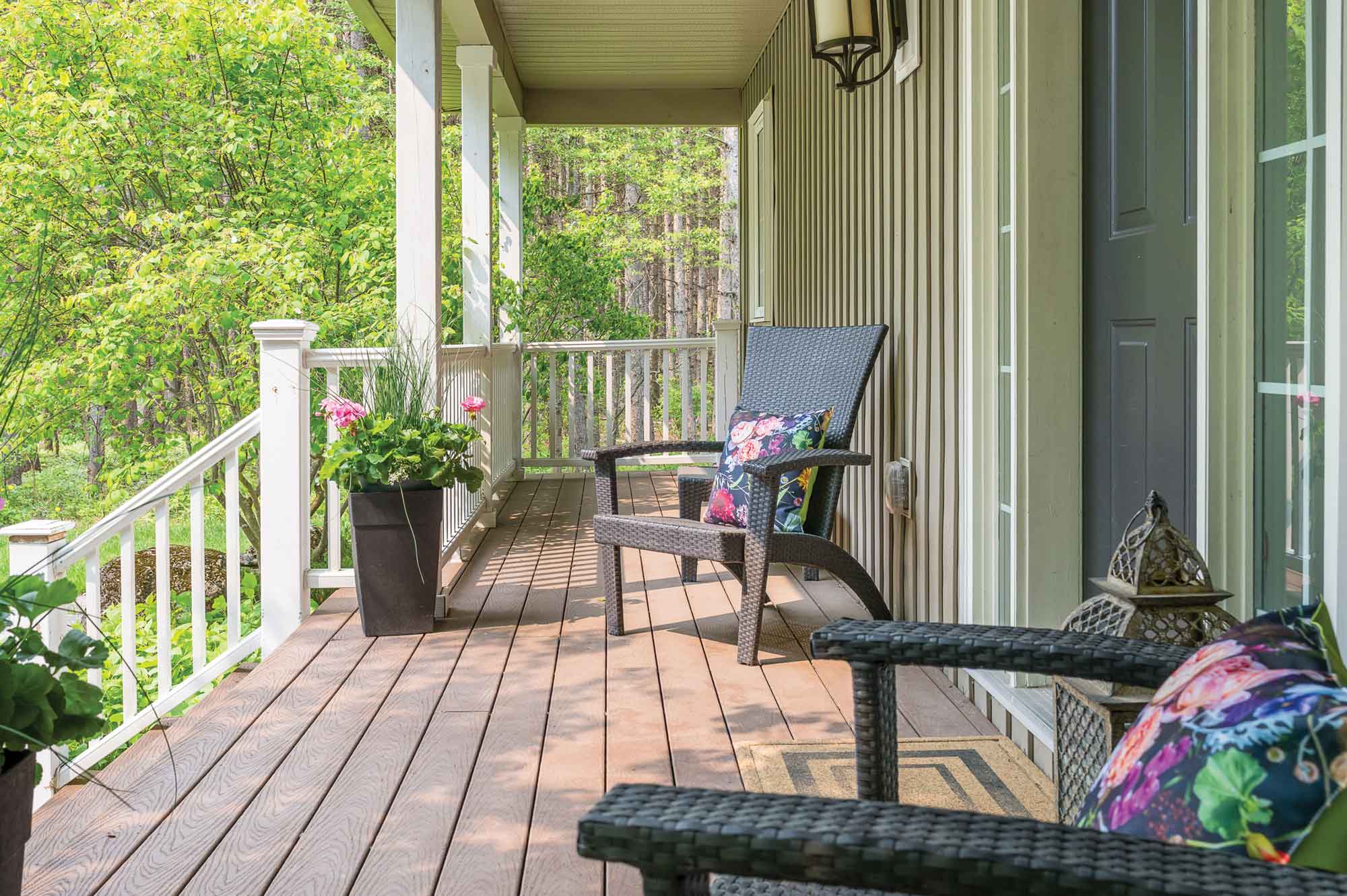 sl-web-586219-pine-crest-07