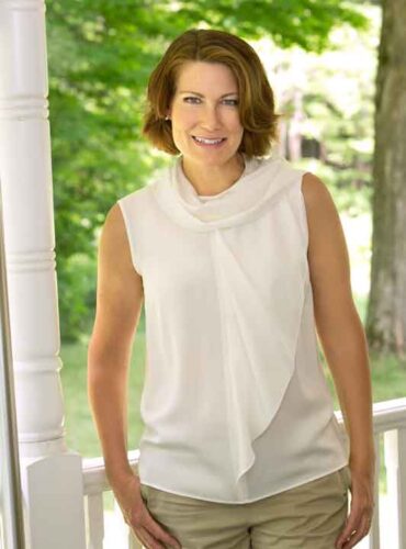 Suzanne Lawrence 20+ years in real estate. 30+ years in marketing. Deep roots in Dufferin and the surrounding hills.