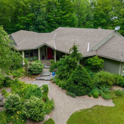 Stone Ridge Mulmur bungalow for sale exterior view