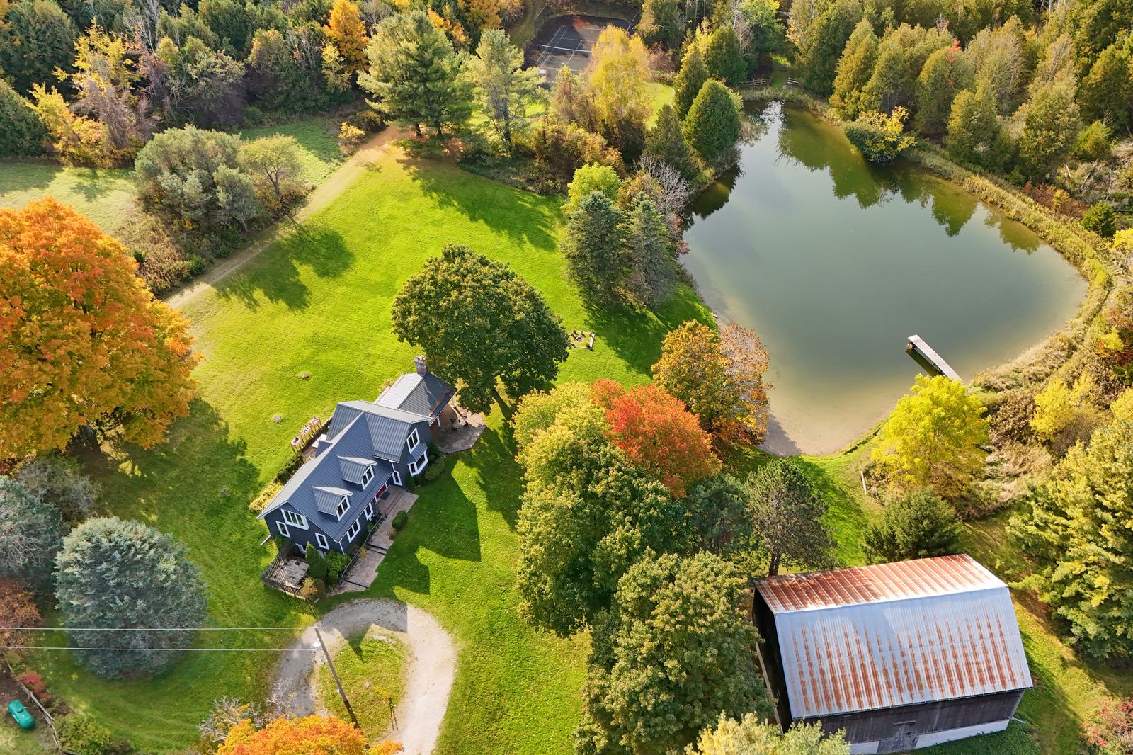 COUNTRY HOME IN MANSFIELD